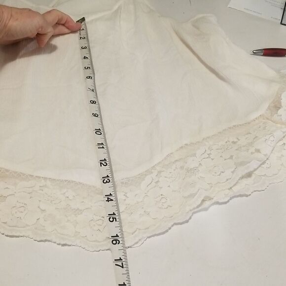 Intimately Free People Ivory  Top Sz medium pre-owned GC - Picture 10 of 13